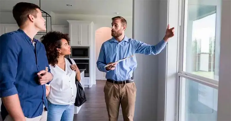 Agenzia immobiliare a Valencia, servizi, vantaggi e svantaggi