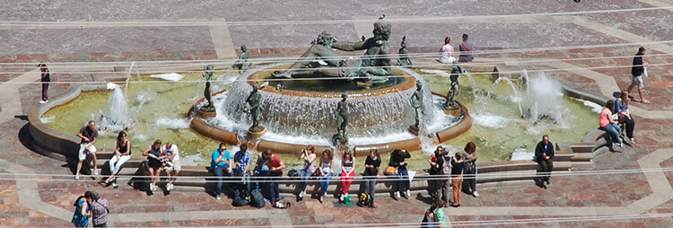 Fontana Plaza Virgen