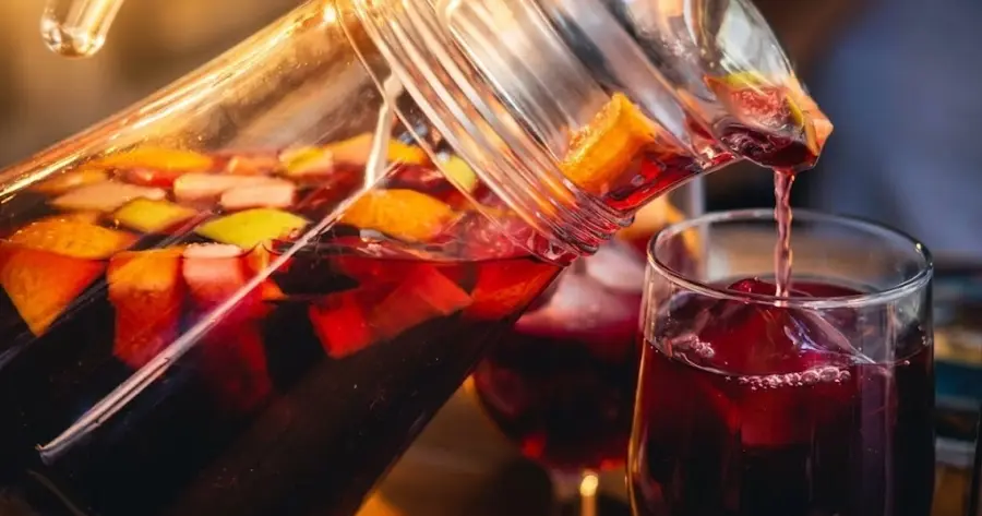 Sangria a Valencia, o Tinto de Verano?