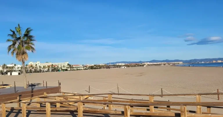 Spiagge libere a Valencia - Playa Malvarrosa